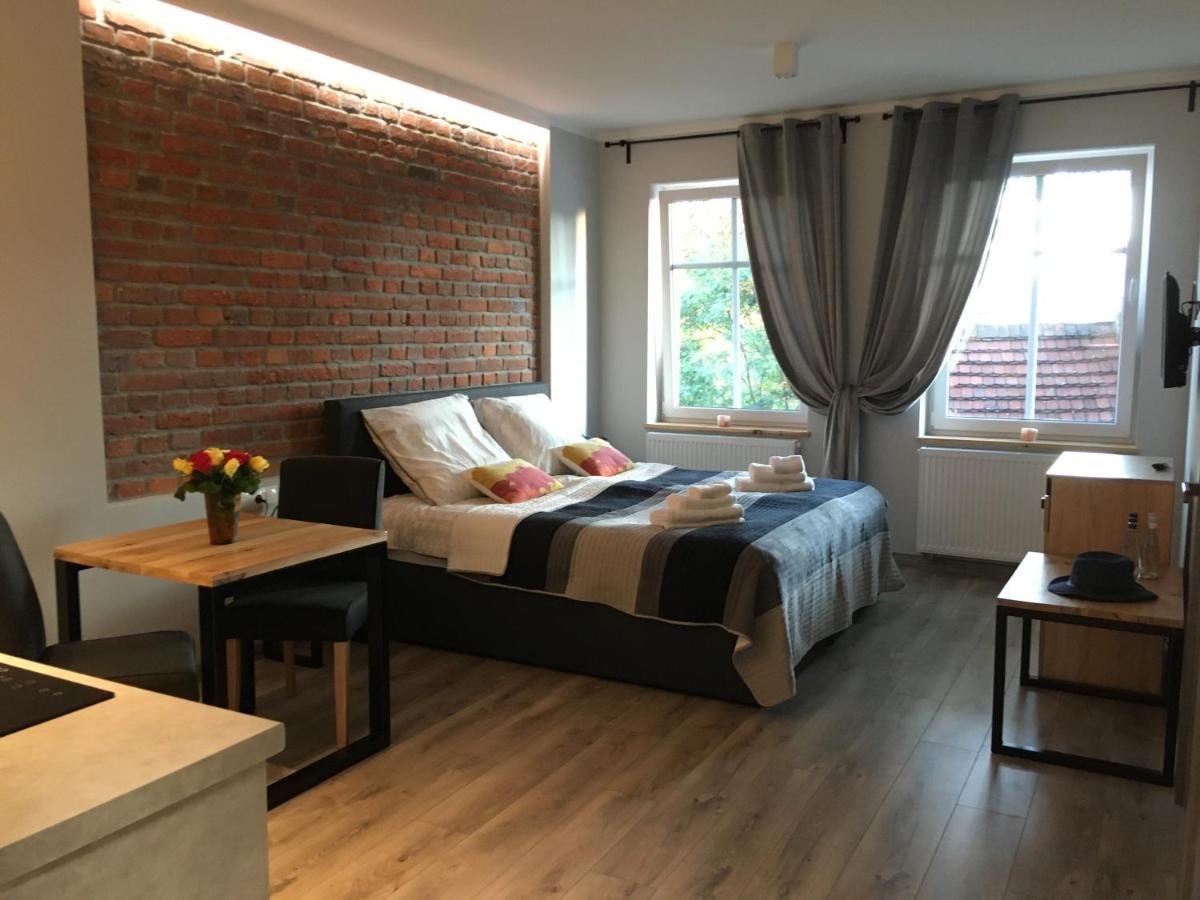 Apartamenty Kupiecka Scisle Centrum 지엘로나구라 외부 사진